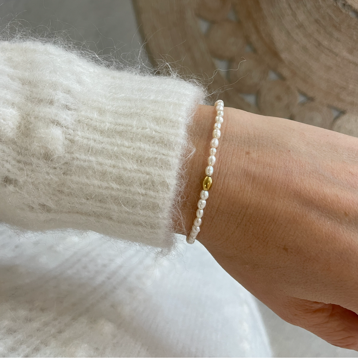 Carla - Reines Süßwasserperlen-Armband mit Gold- oder Silberperle