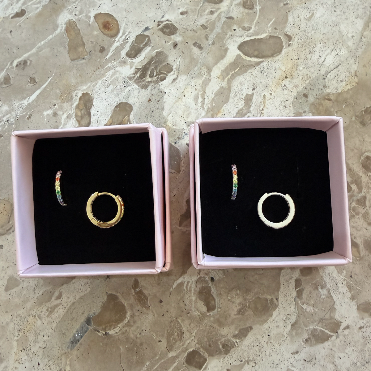 Rainbow Cleo - Mini Creolen mit bunten Zirkonia Steinen