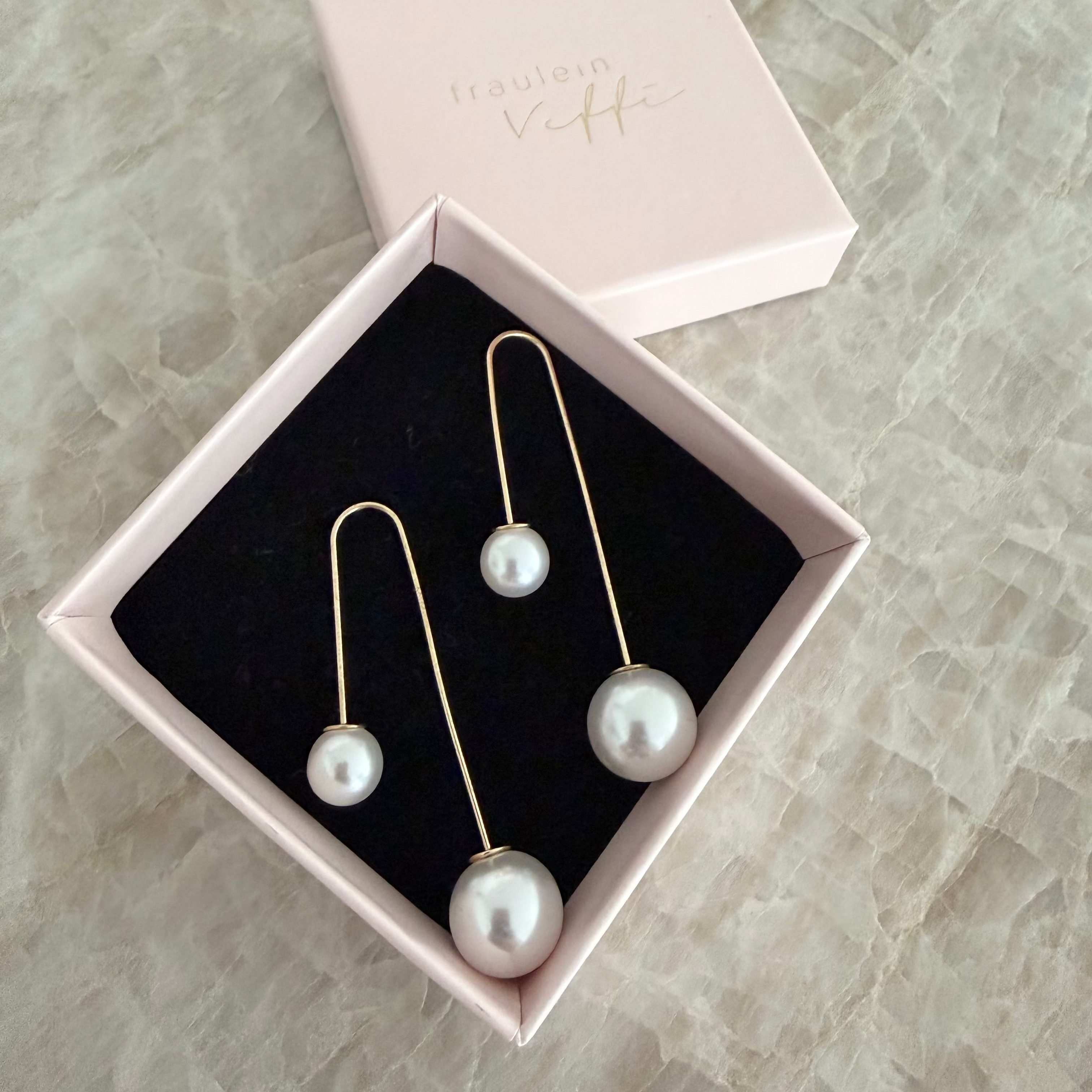 Ava - Pearl Hangers