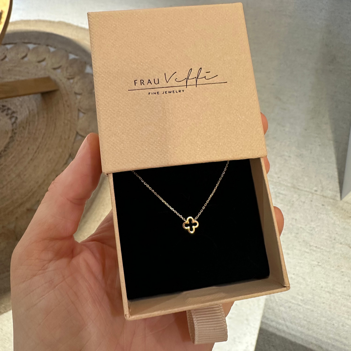 Clover – zarte Echtgold-Halskette