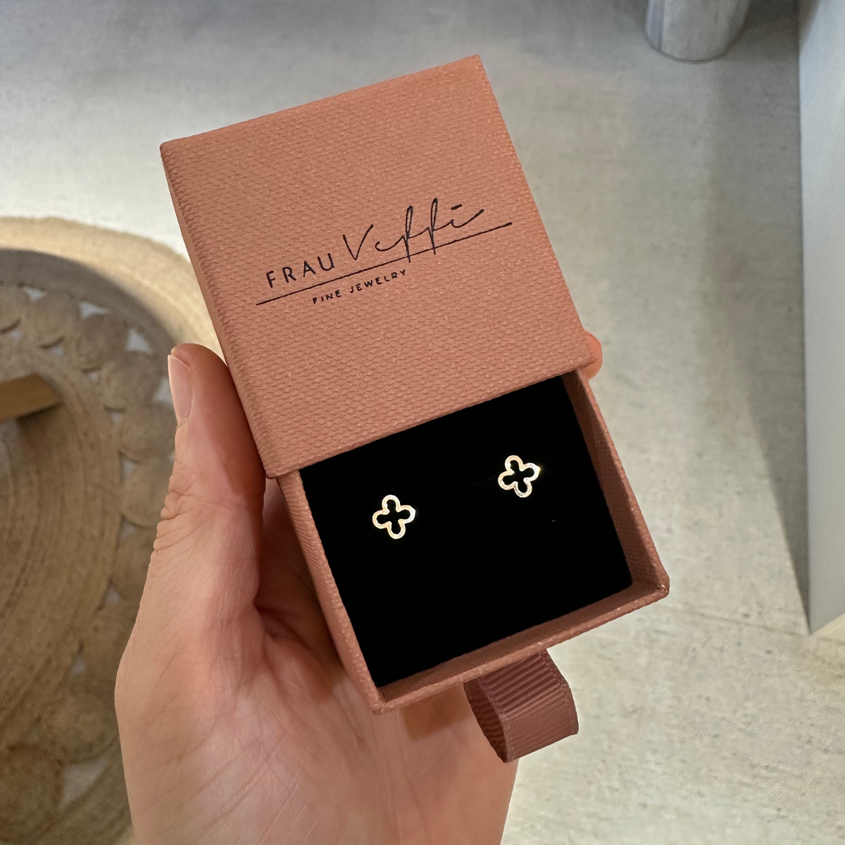 Clover – zarte Echtgold-Ohrstecker