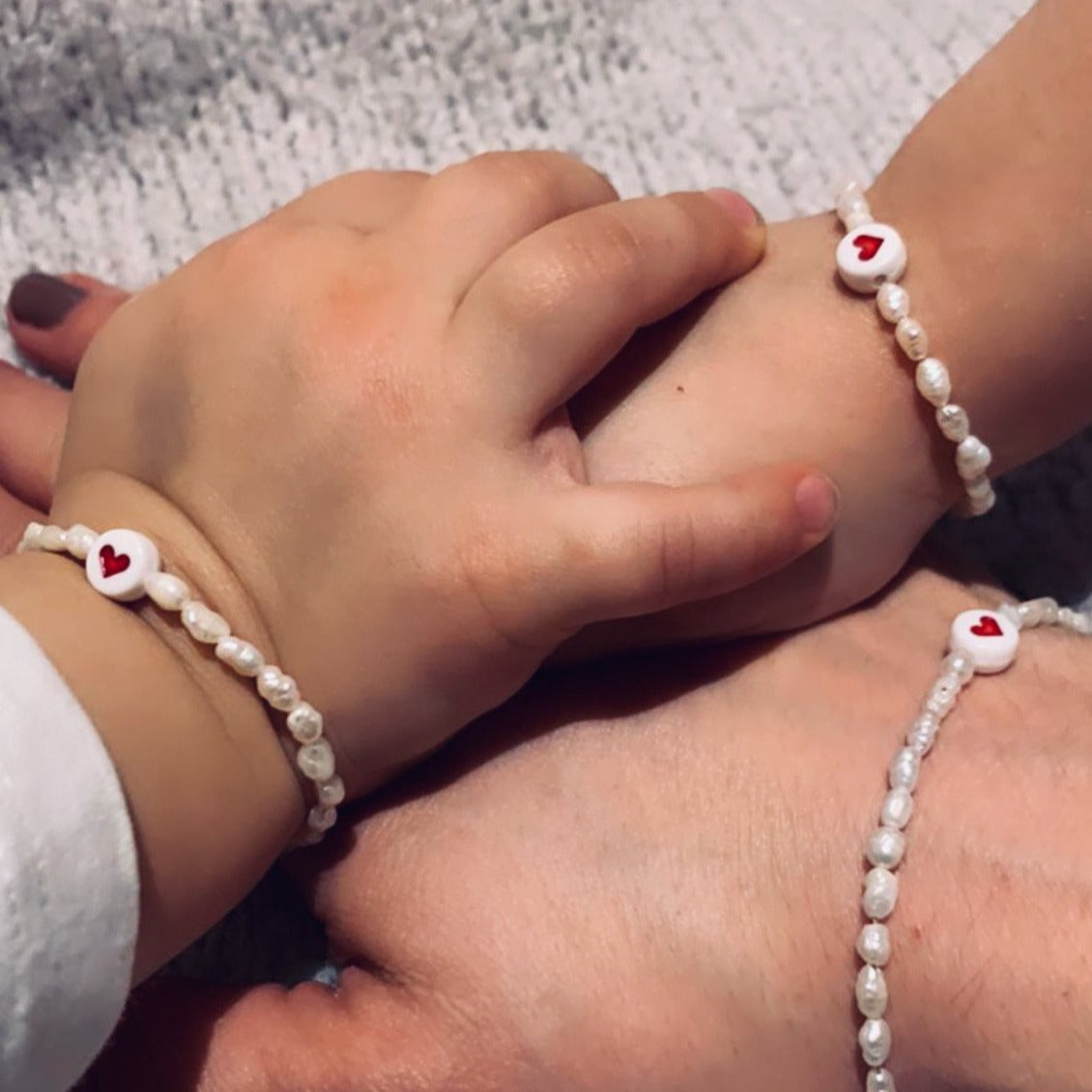 Herz - Süßwasserperlen-Armband