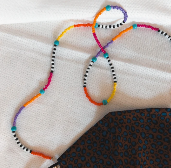 Bunte Masken-/Brillenkette