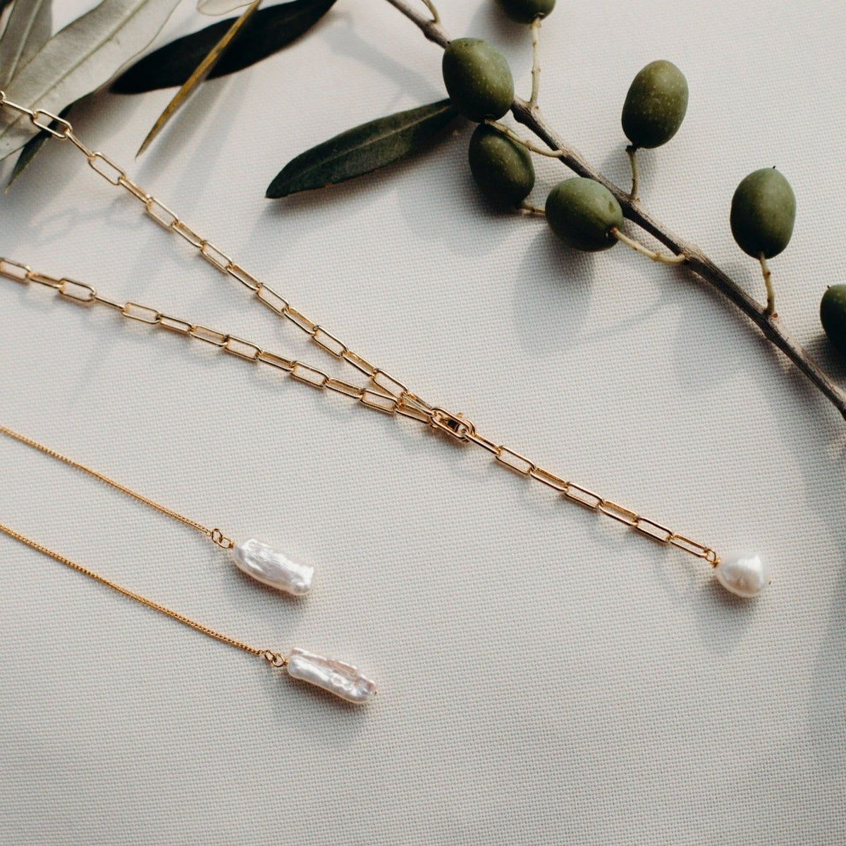 Florence - 18k vergoldete Glieder-Halskette mit Süßwasserperlen-Anhänger