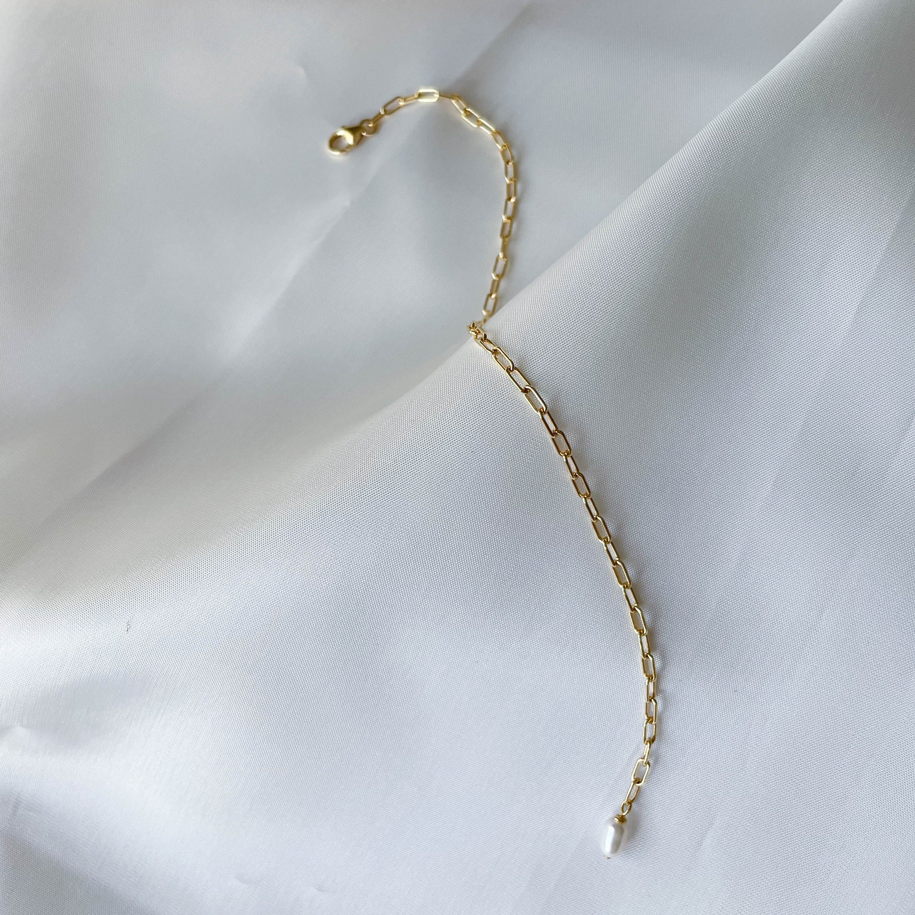 Florence - 18k hochwertig vergoldetes Glieder-Armband mit Süßwasserperlen-Anhänger
