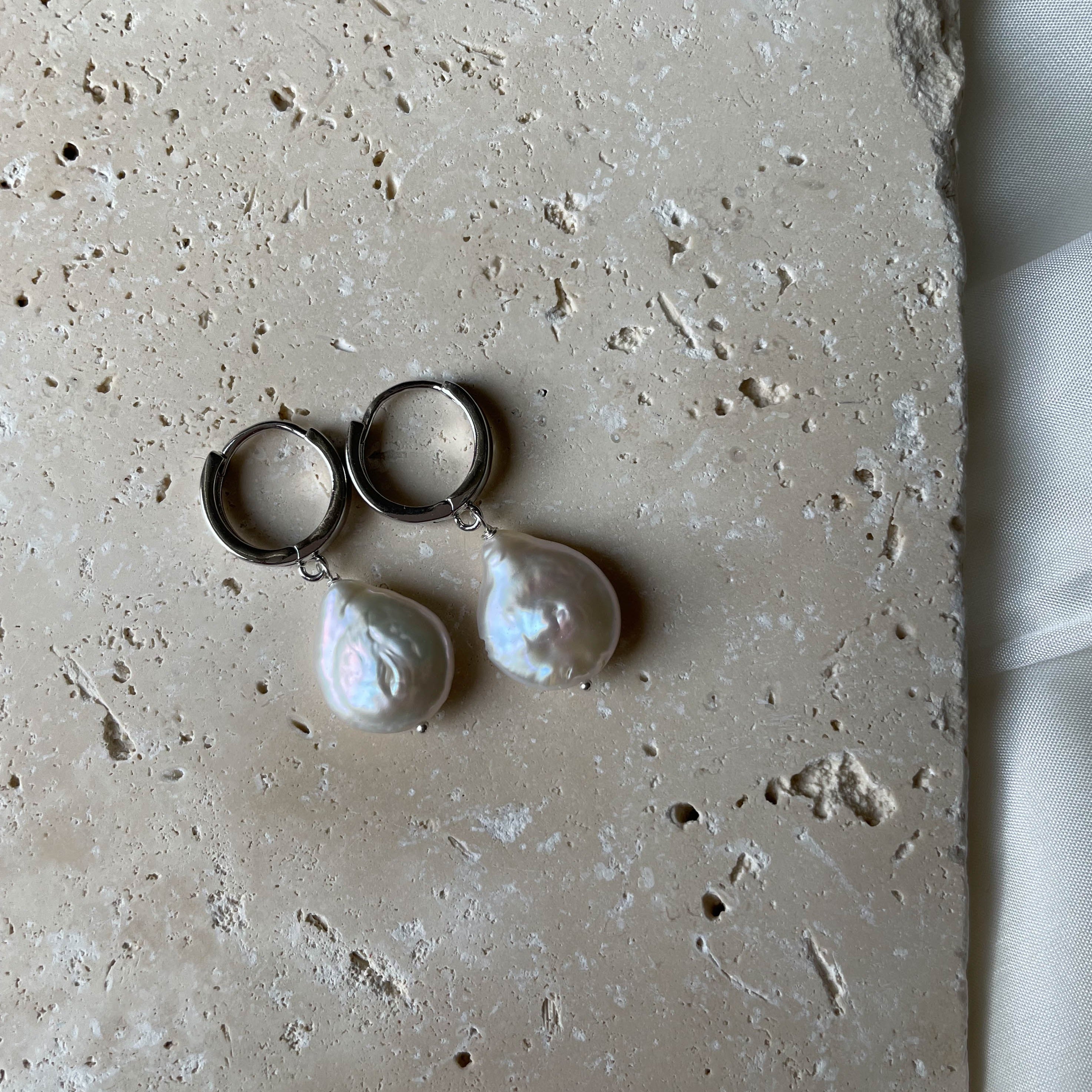Sissi - Süßwasserperlen Creolen (925 Sterling Silber, 18k vergoldet)