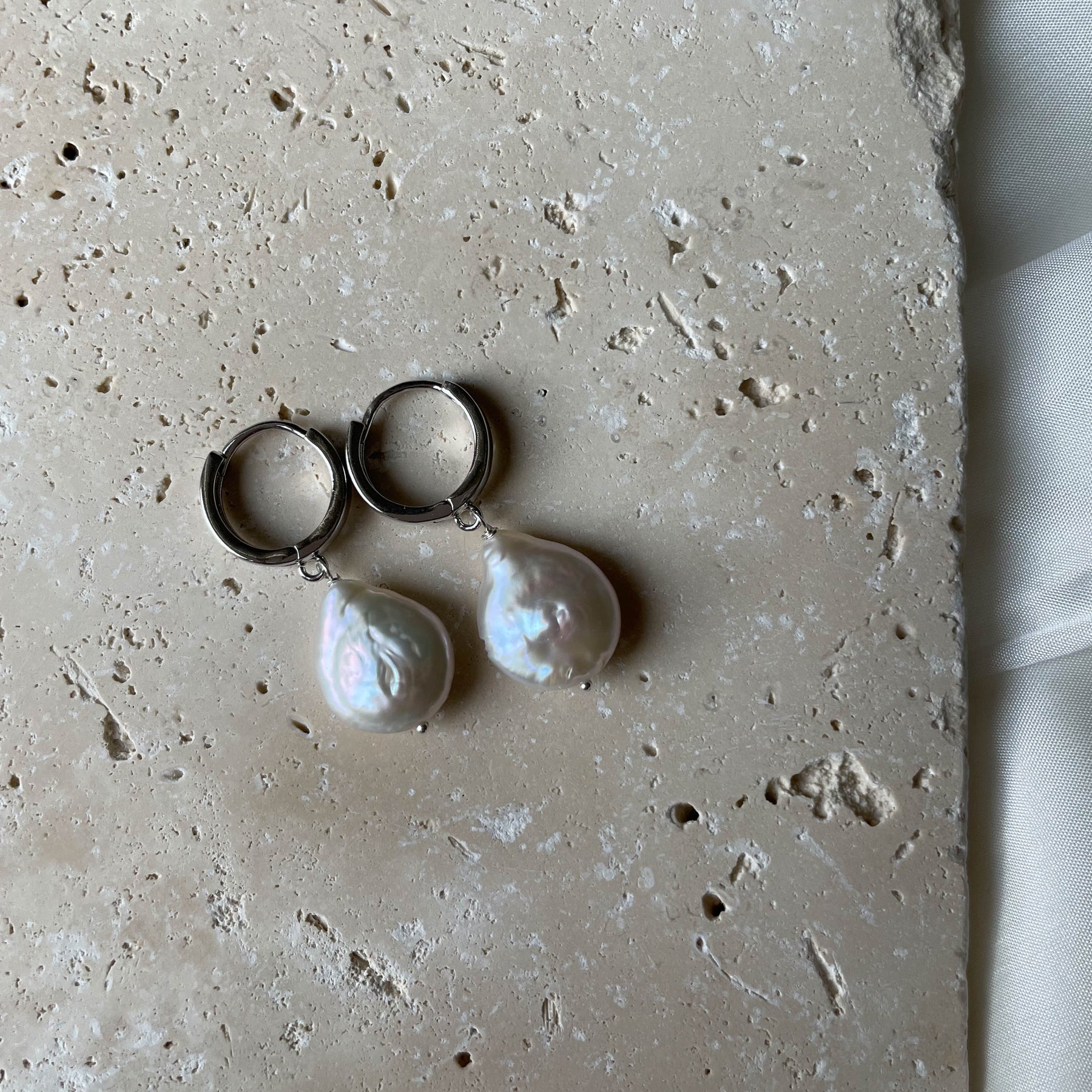 Sissi - Süßwasserperlen Creolen (925 Sterling Silber, 18k vergoldet)