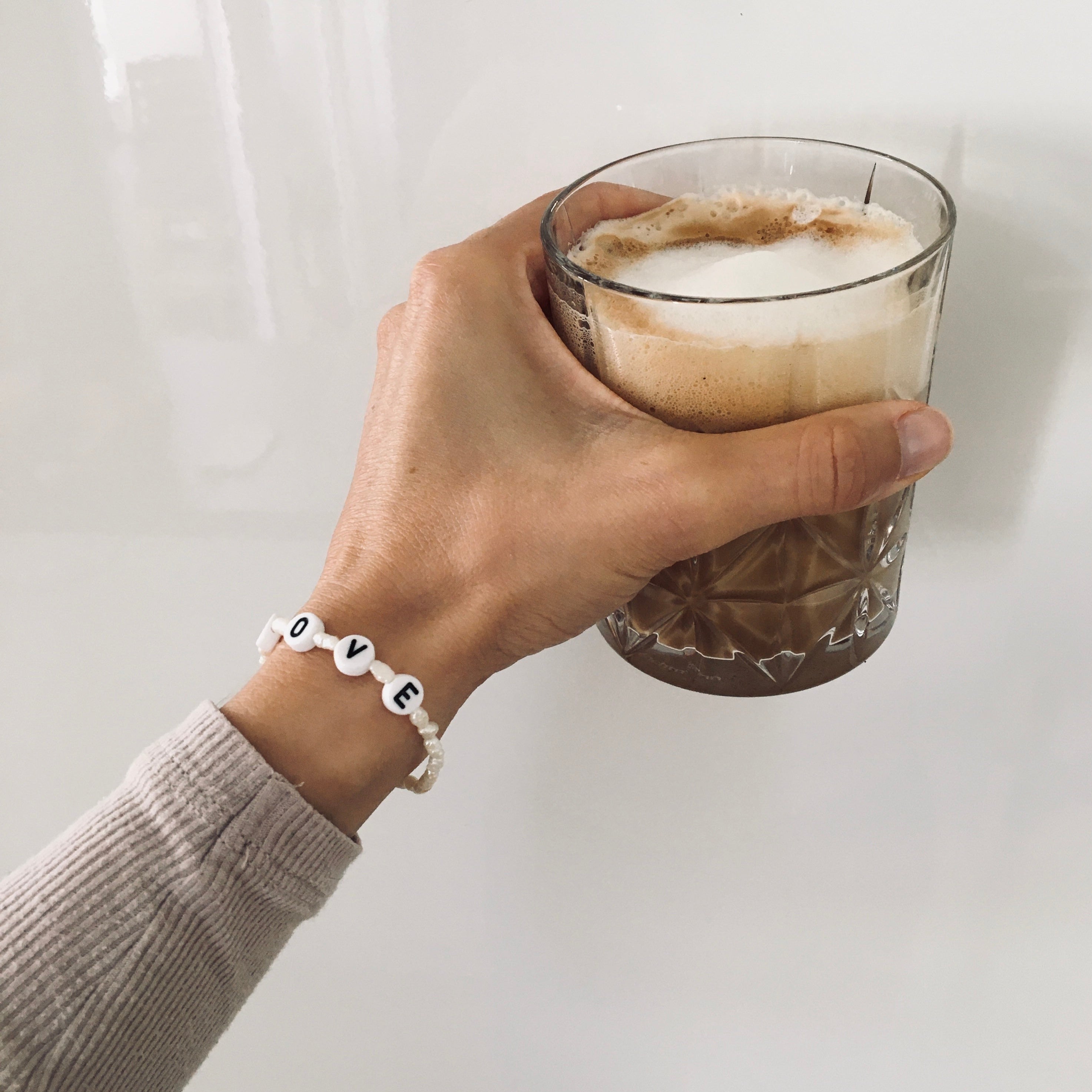 Love - Süßwasserperlen-Armband