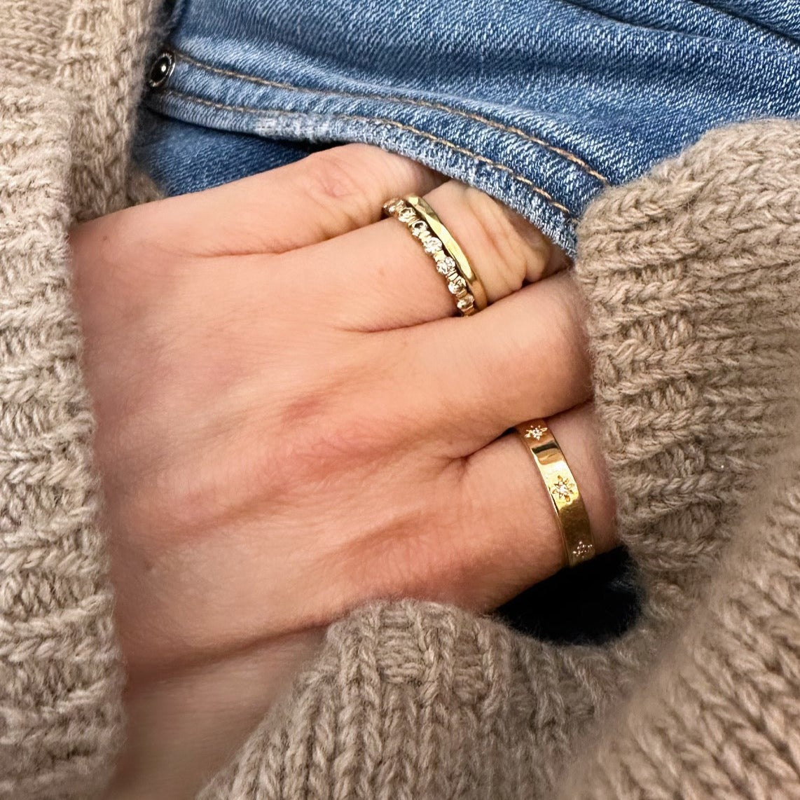 Stardust – Ring mit Zirkonia Steinchen