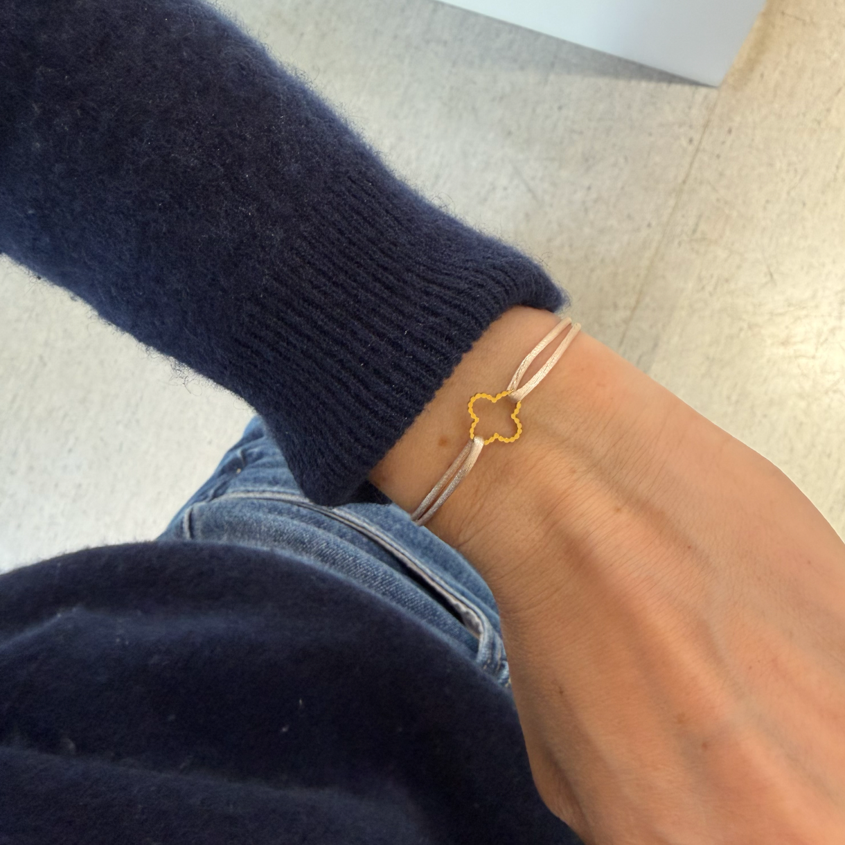 Glücksblume – Kordel Armband