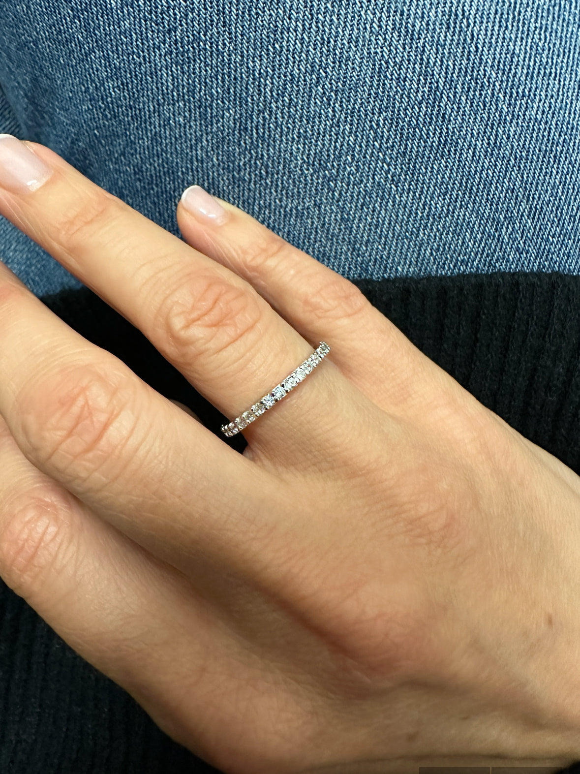 Memory - zarter Ring mit endlosen Zirkoniasteinen
