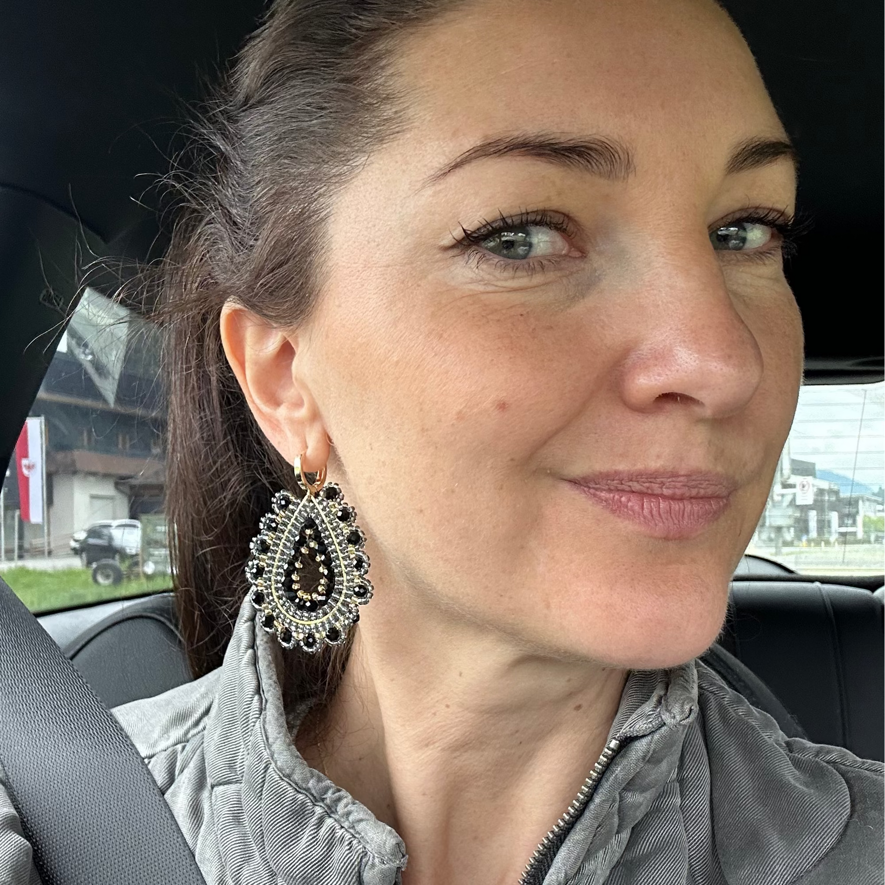 Julie – handgenähte Perlen Ohrringe