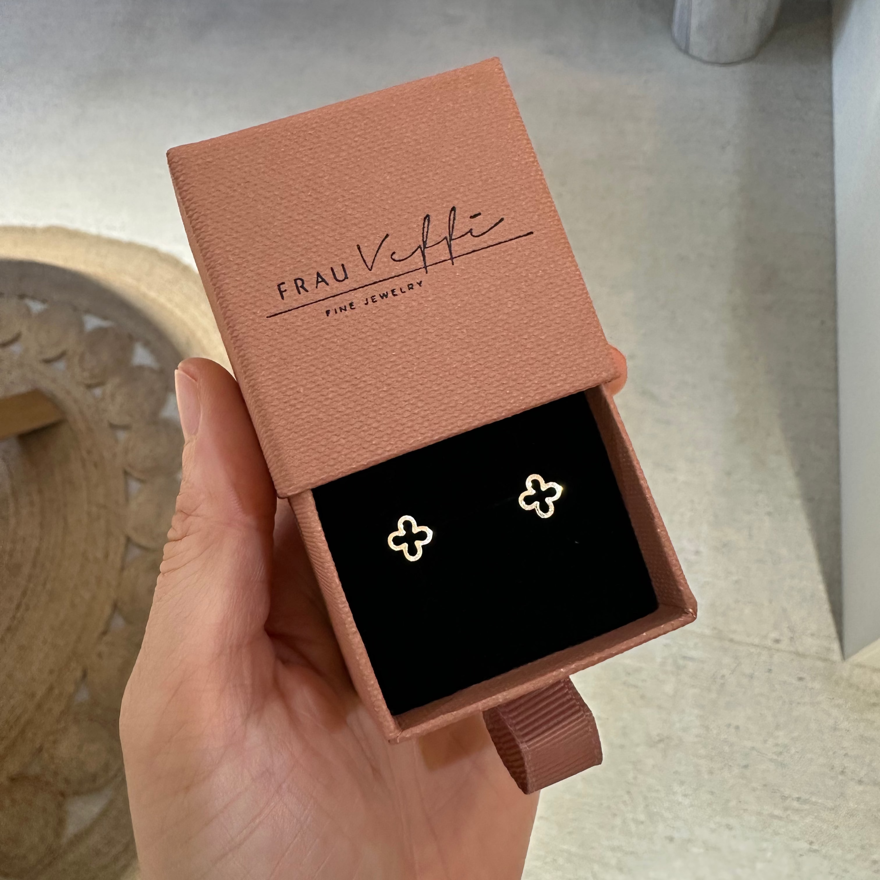 Clover – zarte Echtgold-Ohrstecker