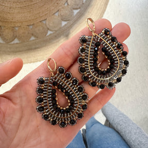 Julie – handgenähte Perlen Ohrringe