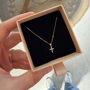 Echtgold-Halskette mit diamantbesetztem Kreuz