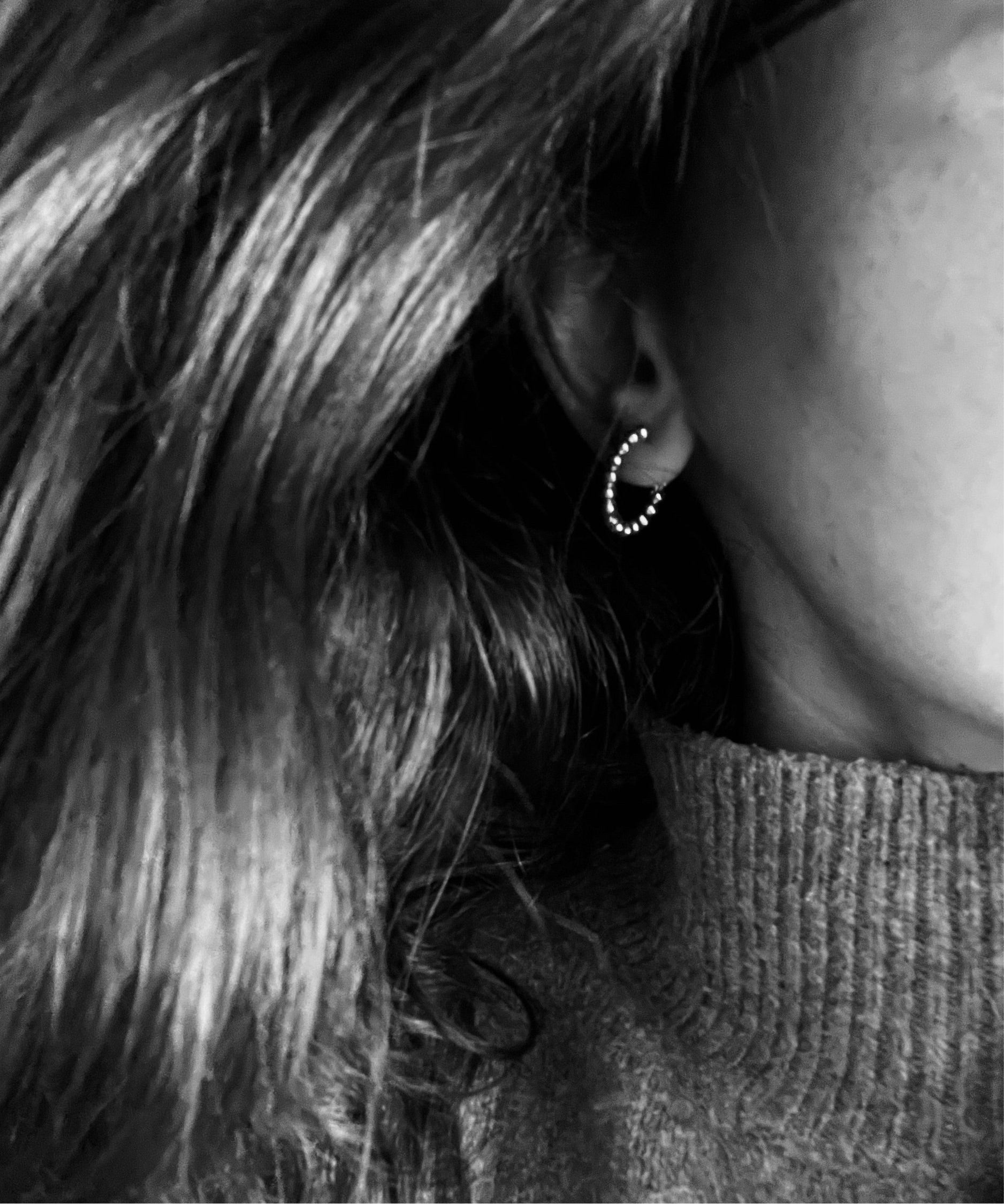 Lala - kleine Dot-Creolen 18 k Gold mikron plated
