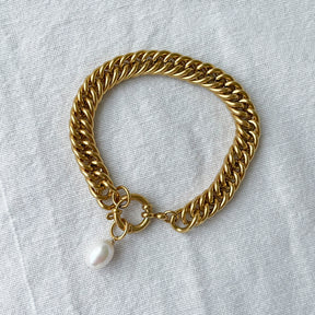 Flora - Chunky Gliederarmband mit Süßwasserperlen-Anhänger
