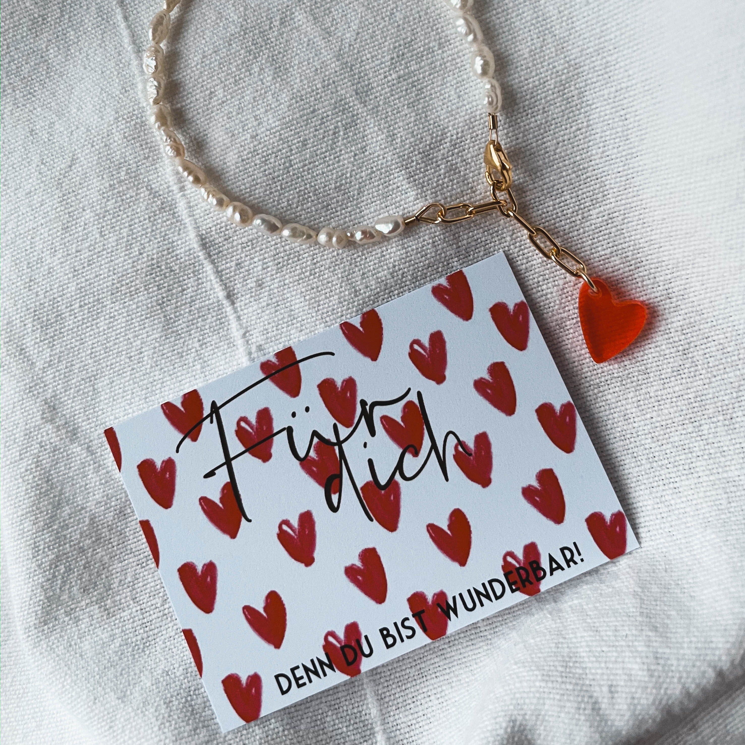 Valentina - Reines Süßwasserperlen-Armband mit Herz-Anhänger (in 3 Farben)