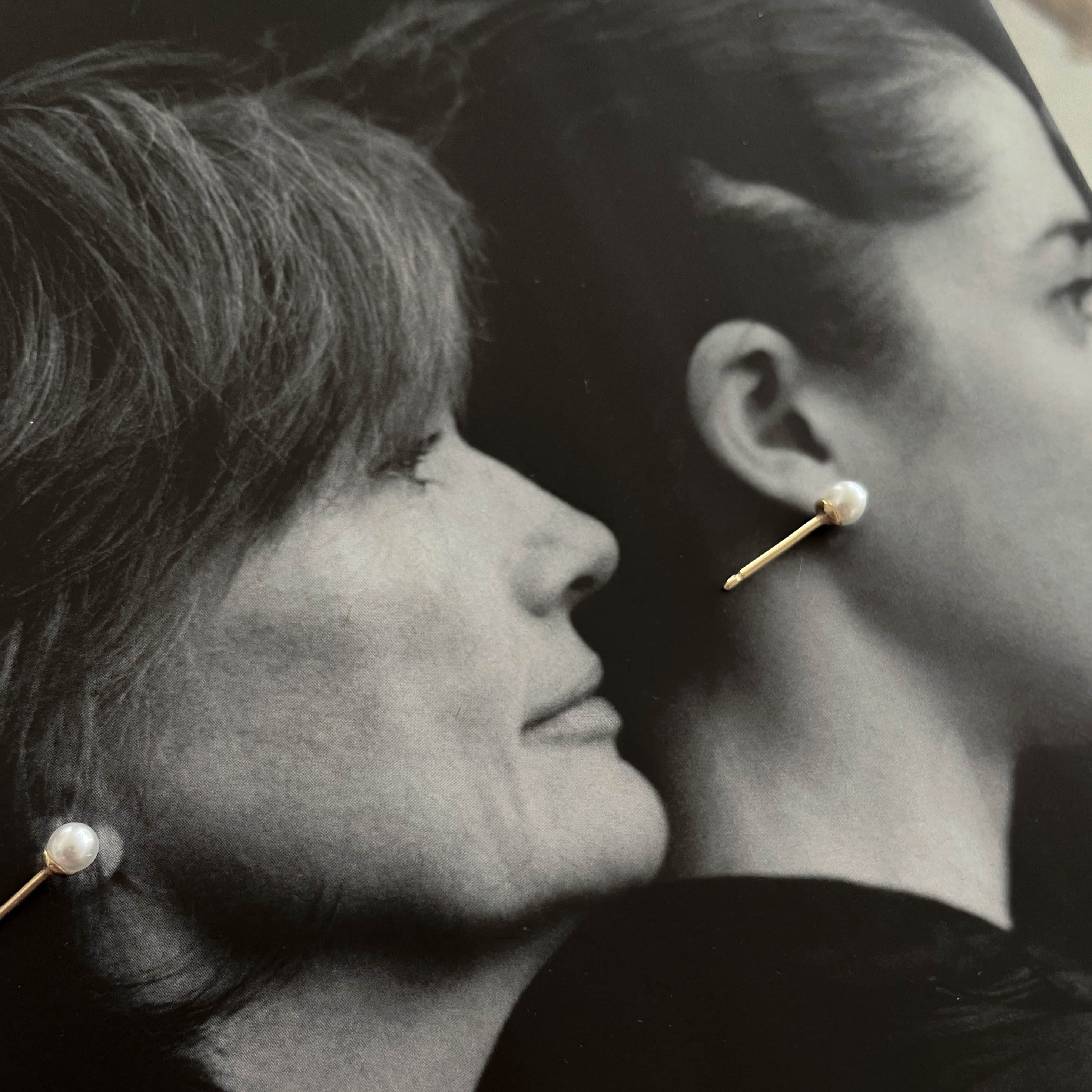Fini – kleine Perlenohrstecker Gold filled