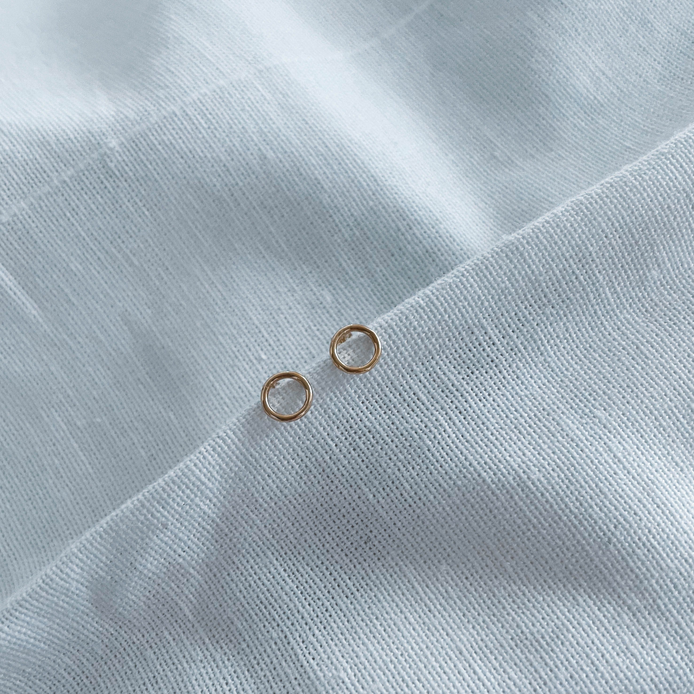 Endless - Gold filled Ohrstecker Kreis (oder 925 Sterling Silber)