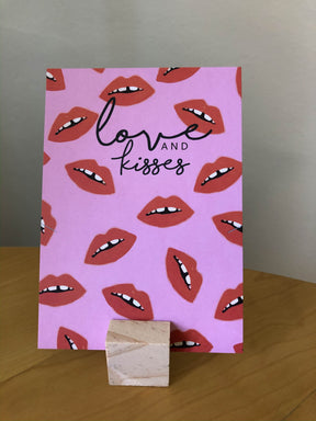 Love and Kisses - Glückwunschkarte